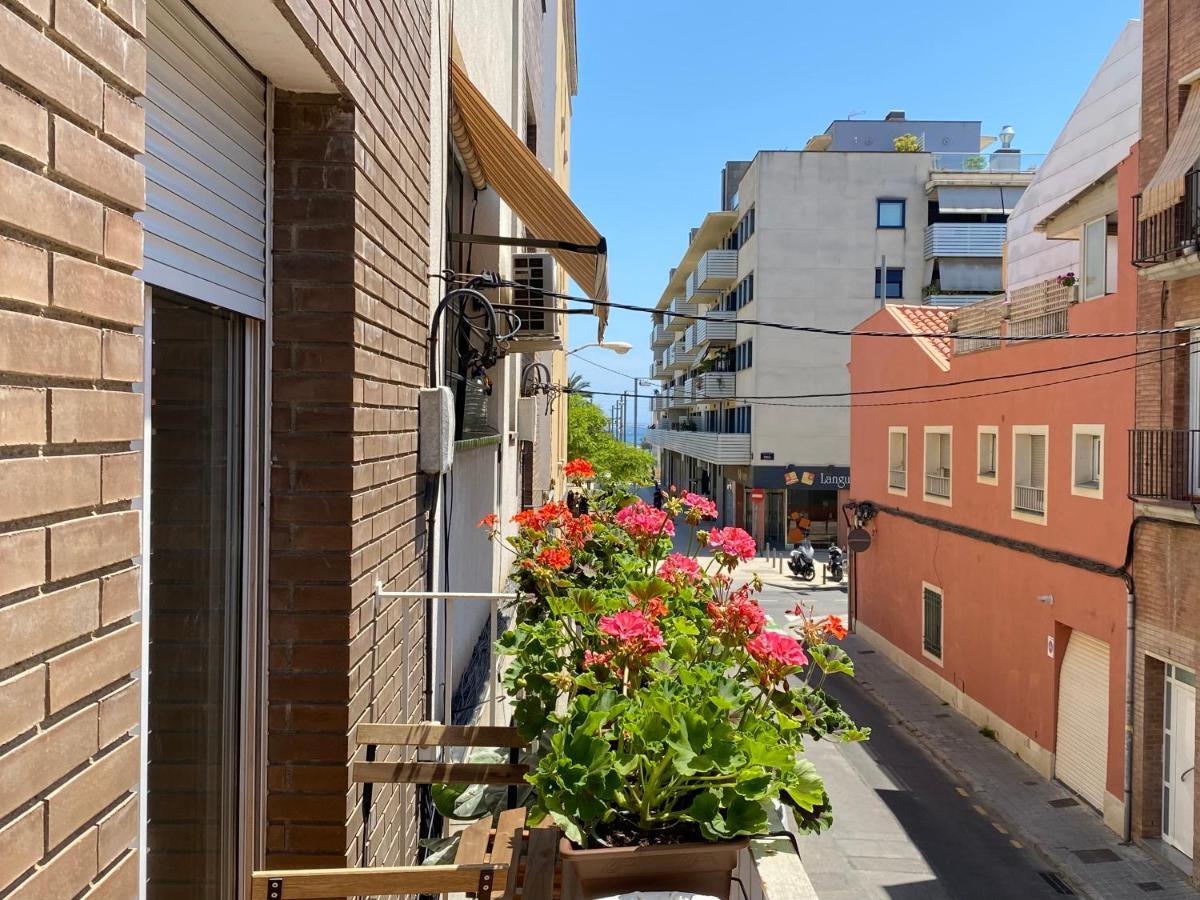 Apartamentos Playa Badalona Exterior foto